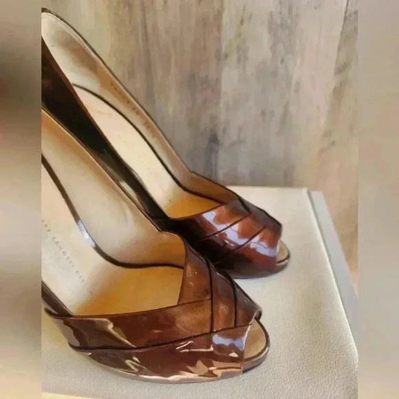 Giuseppe Zanotti Brown Patent Leather Peep Toe Criss Cross High Heel Pumps Sz 9 - Picture 11 of 11